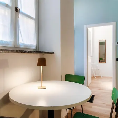 Borgo Del By Quokka 360 - Near The Train Station Of * קומו