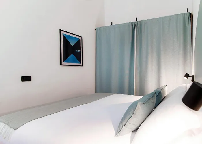 Borgo Del By Quokka 360 - Near The Train Station Of *